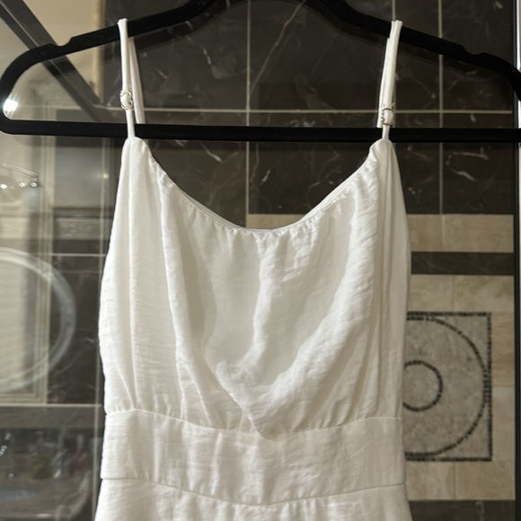 Altar’d State white romper, size M, NWT. - Picture 2 of 6